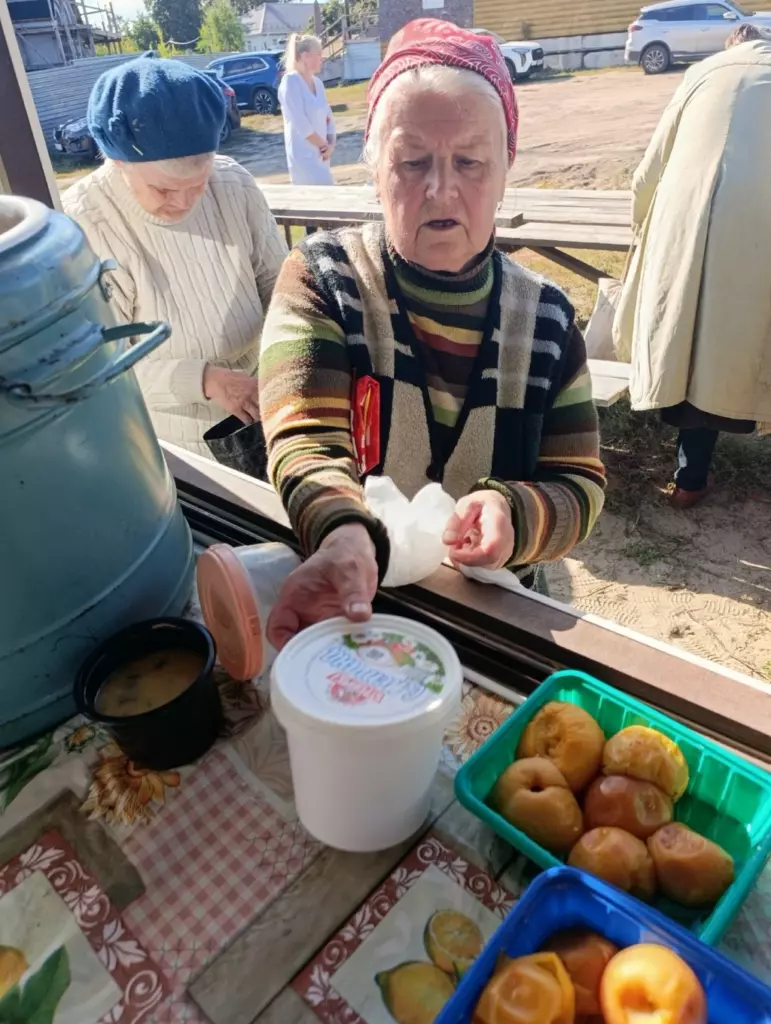 Пятничные кормления в рамках проекта «Вкусная помощь»: дарим тепло и заботу